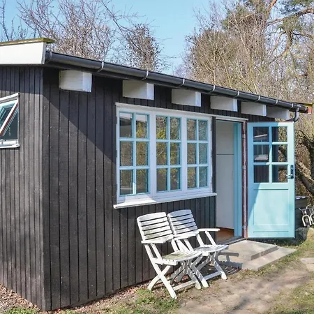 Four-bedroom Holiday In Vakantiehuis Helsinge