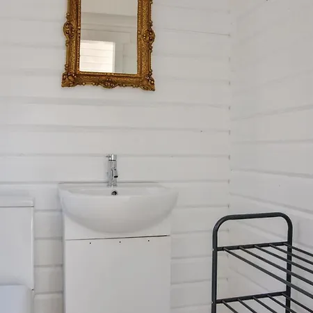 Four-bedroom Holiday In Vakantiehuis