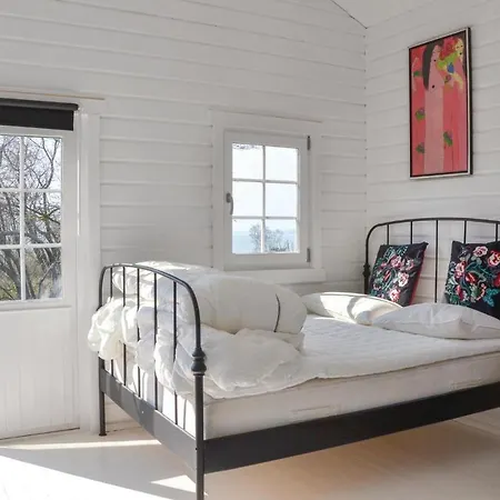 Vakantiehuis Four-bedroom Holiday In *