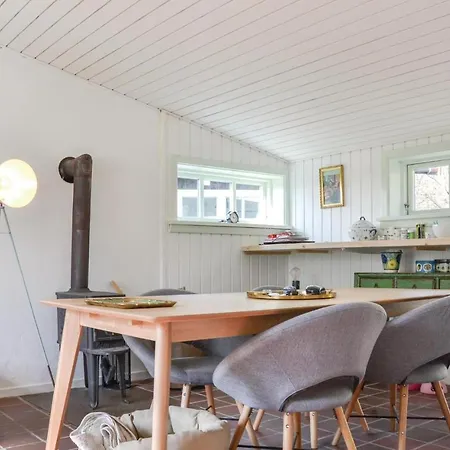 Four-bedroom Holiday In Vakantiehuis Helsinge